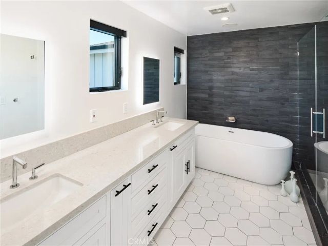 1005 E Walnut, El Segundo, CA 90245