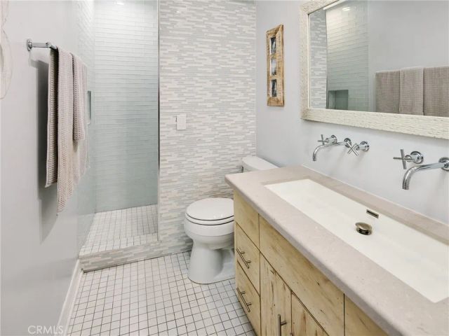 1005 E Walnut, El Segundo, CA 90245