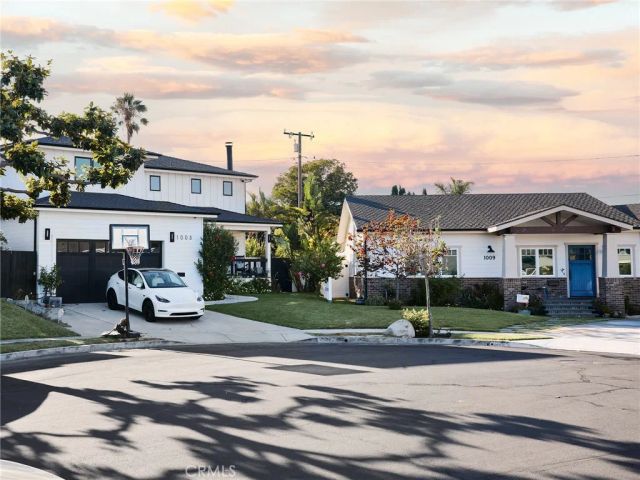 1005 E Walnut, El Segundo, CA 90245