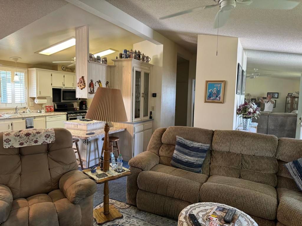 Image 15 of property listing at 74658 Bellows Road, Thousand Palms, CA 92276