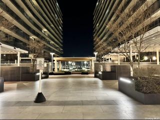 13103 40th Road 12E, Flushing, NY 11354