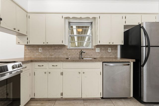 1209 Southedge Drive, Little Rock, AR 72227