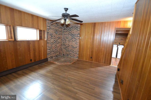 105 THOMPSON ST, Burlington, NJ 08016