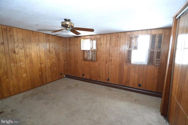 105 THOMPSON ST, Burlington, NJ 08016