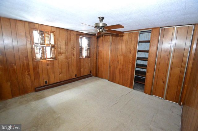 105 THOMPSON ST, Burlington, NJ 08016