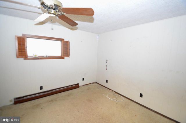 105 THOMPSON ST, Burlington, NJ 08016