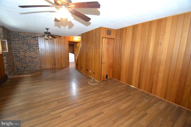 105 THOMPSON ST, Burlington, NJ 08016