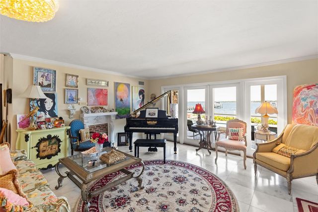 6118 RIVERVIEW BOULEVARD, Bradenton, FL 34209