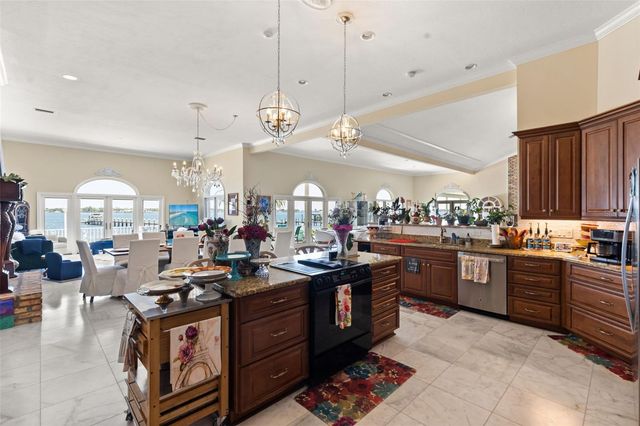 6118 RIVERVIEW BOULEVARD, Bradenton, FL 34209