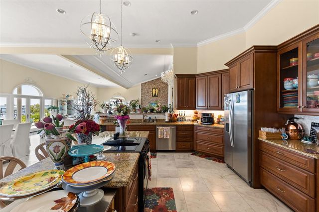 6118 RIVERVIEW BOULEVARD, Bradenton, FL 34209