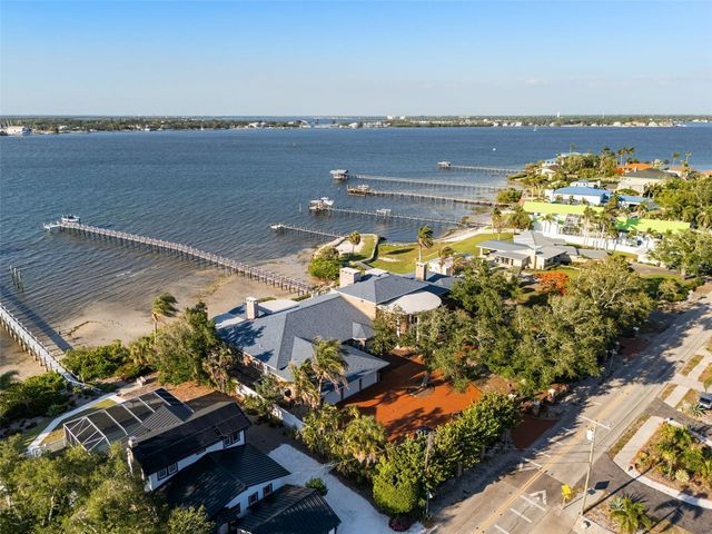 6118 RIVERVIEW BOULEVARD, Bradenton, FL 34209