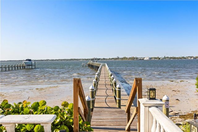 6118 RIVERVIEW BOULEVARD, Bradenton, FL 34209