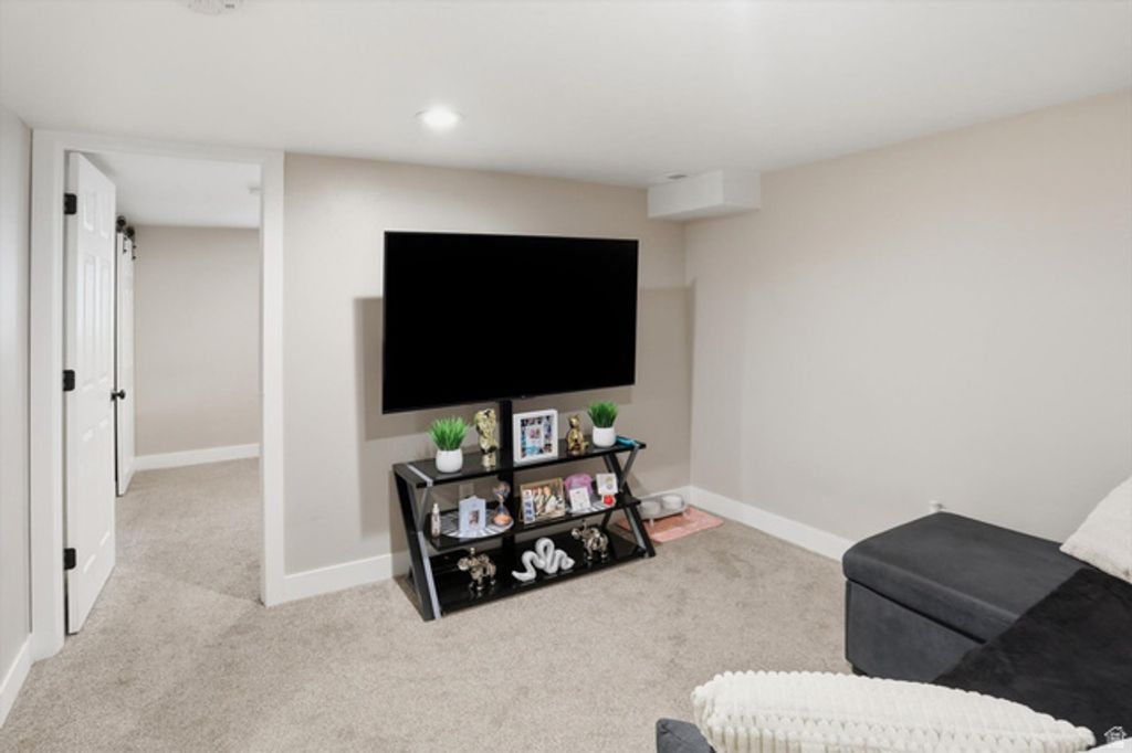 Image 31 of property listing at 2102 S HARRISON BLVD, Ogden, UT 84401