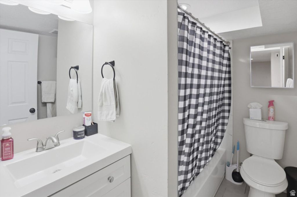 Image 35 of property listing at 2102 S HARRISON BLVD, Ogden, UT 84401