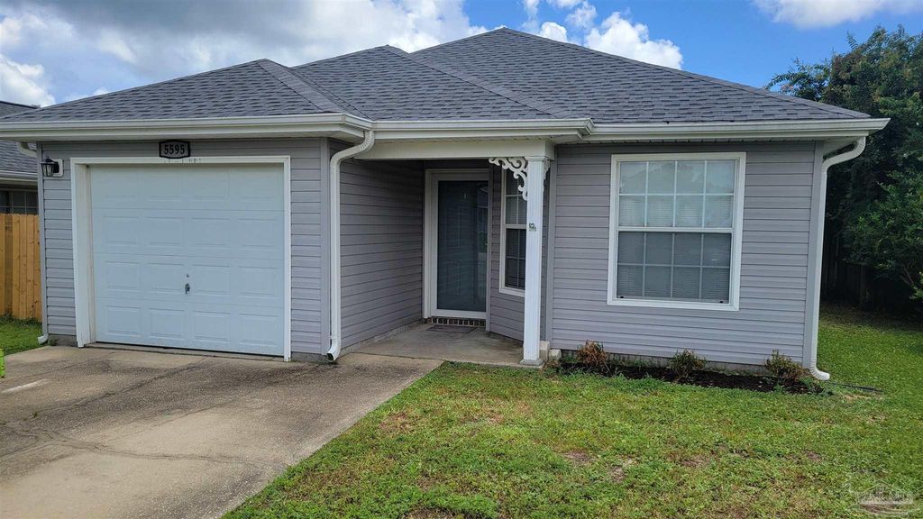 5595 Meadow Creek Pl, Gulf Breeze, FL 32563