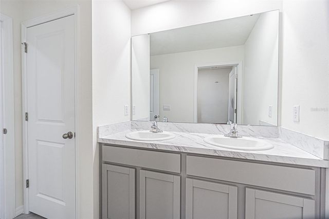 9213 MISSION BAY PL, Temple Terrace, FL 33637