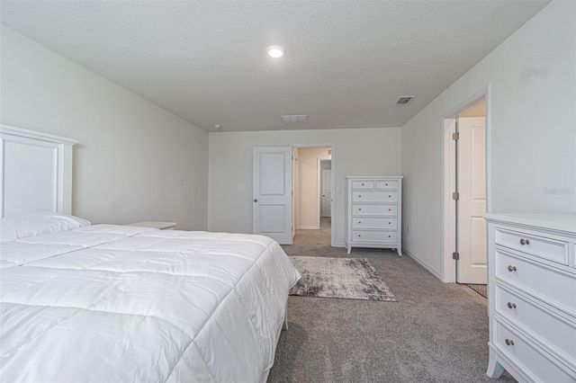 9213 MISSION BAY PL, Temple Terrace, FL 33637