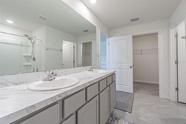 9213 MISSION BAY PL, Temple Terrace, FL 33637