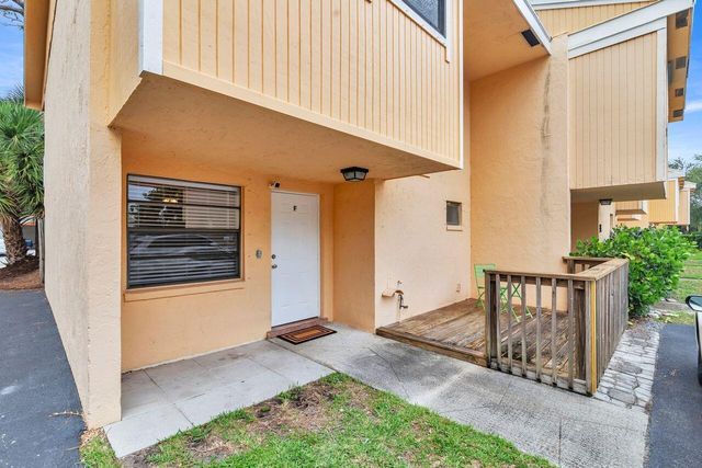 4330 Lilac Street F, Palm Beach Gardens, FL 33410