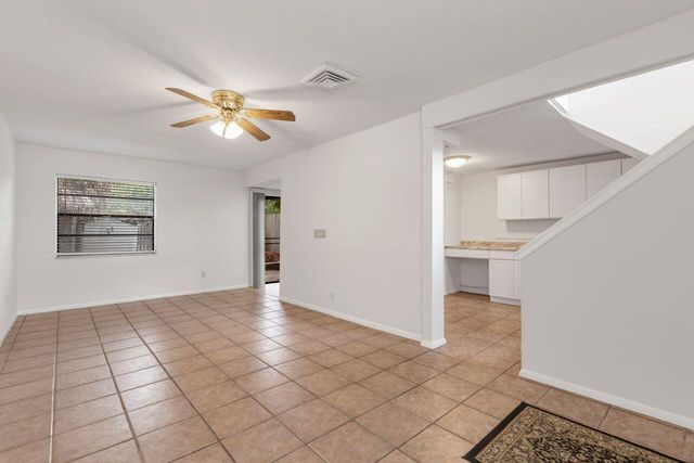 4330 Lilac Street F, Palm Beach Gardens, FL 33410