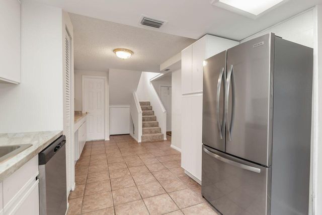 4330 Lilac Street F, Palm Beach Gardens, FL 33410