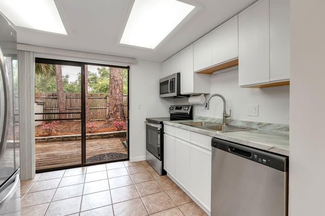 4330 Lilac Street F, Palm Beach Gardens, FL 33410