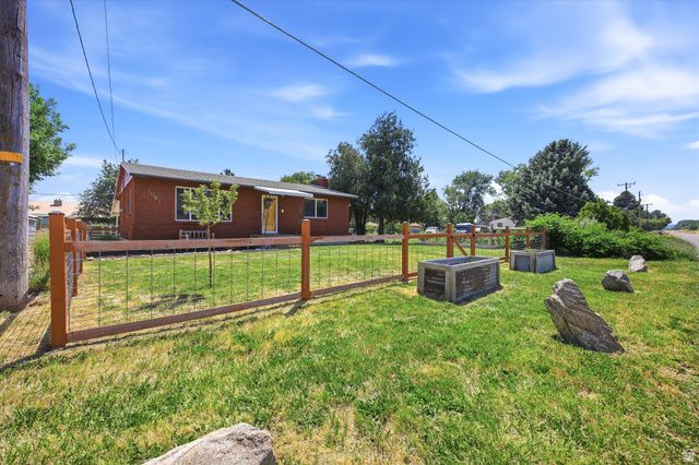 2093 E 6600 S, Uintah, UT 84405