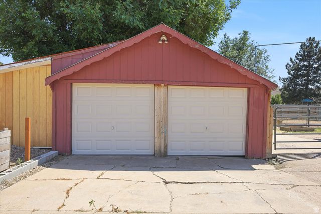 2093 E 6600 S, Uintah, UT 84405
