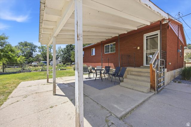 2093 E 6600 S, Uintah, UT 84405