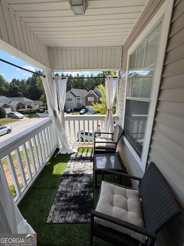 667 Lakes Circle, Lithonia, GA 30058