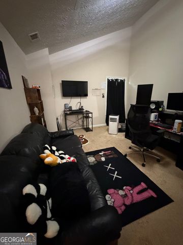 667 Lakes Circle, Lithonia, GA 30058