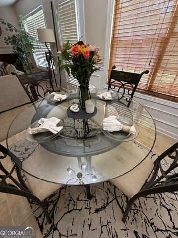 667 Lakes Circle, Lithonia, GA 30058