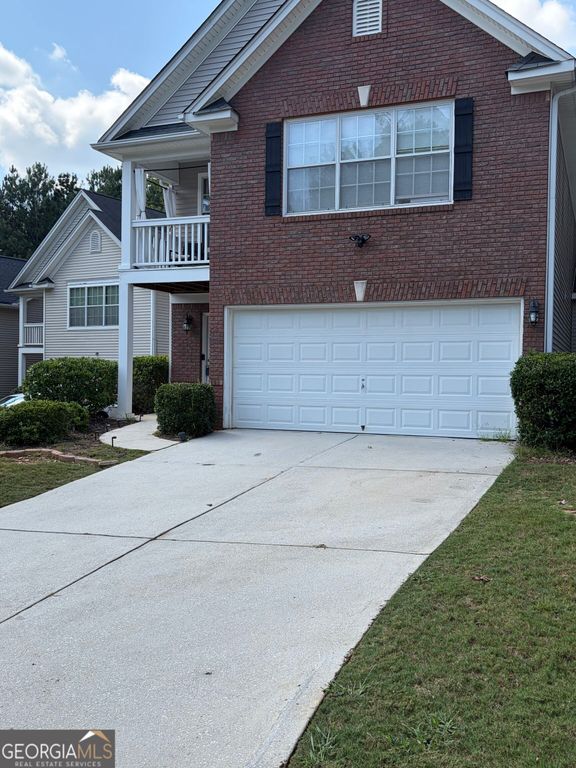 667 Lakes Circle, Lithonia, GA 30058