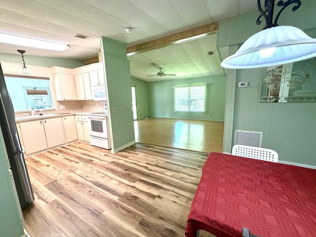 8204 W BITTERBUSH Lane, Port St. Lucie, Port St Lucie, FL 34952