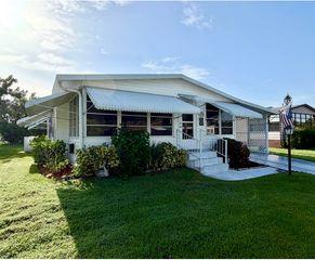 8204 W BITTERBUSH Lane, Port St. Lucie, Port St Lucie, FL 34952
