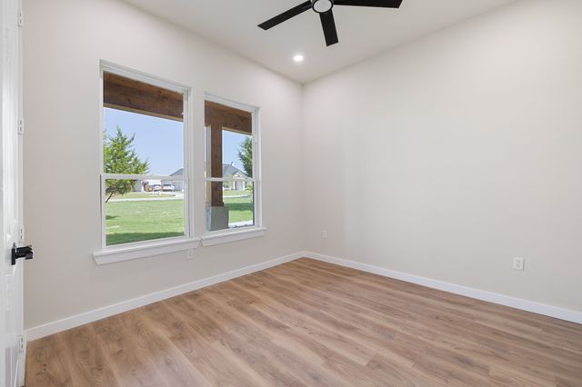 3061 Stonebriar Drive, Waxahachie, TX 75165