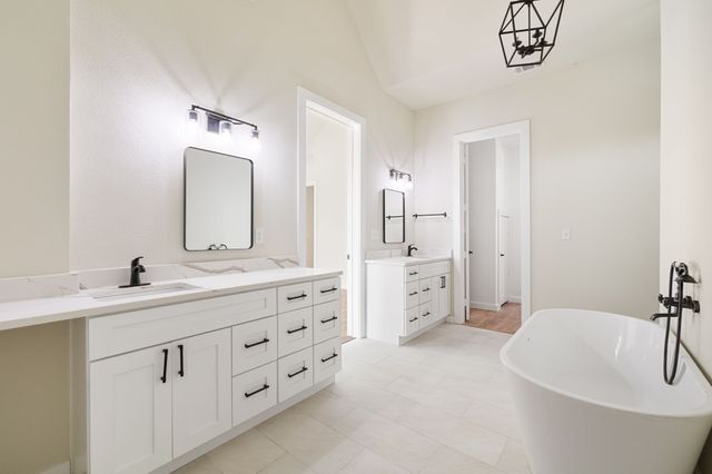 3061 Stonebriar Drive, Waxahachie, TX 75165