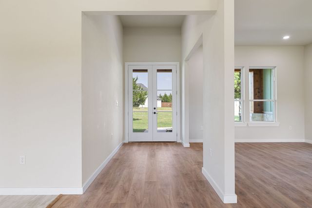 3061 Stonebriar Drive, Waxahachie, TX 75165