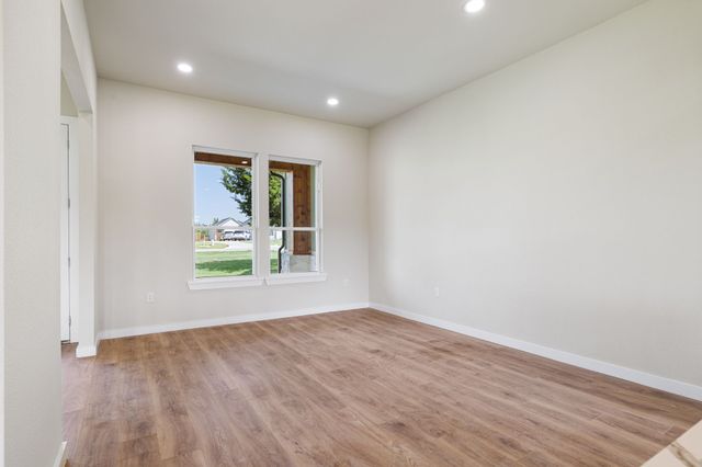 3061 Stonebriar Drive, Waxahachie, TX 75165
