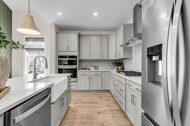 7312 Longtown Drive, Hanahan, SC 29410