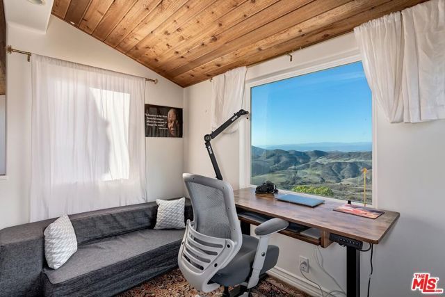 10827 Pacific View Drive, Malibu, CA 90265