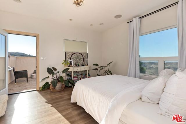 10827 Pacific View Drive, Malibu, CA 90265