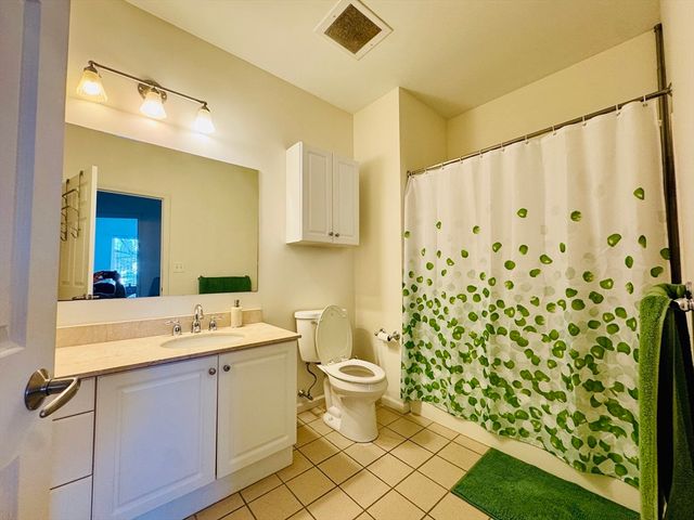 1 Cityview Lane 102, Quincy, MA 02169