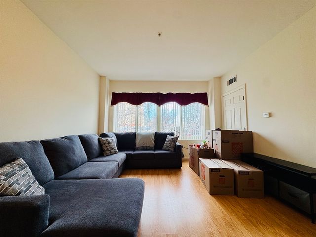 1 Cityview Lane 102, Quincy, MA 02169