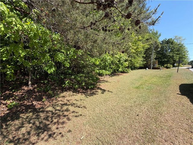 101 Bunker Lane, Westminster, SC 29693