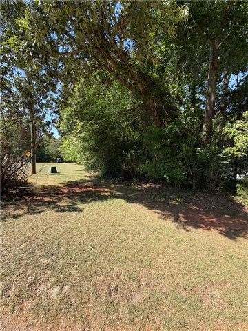 101 Bunker Lane, Westminster, SC 29693