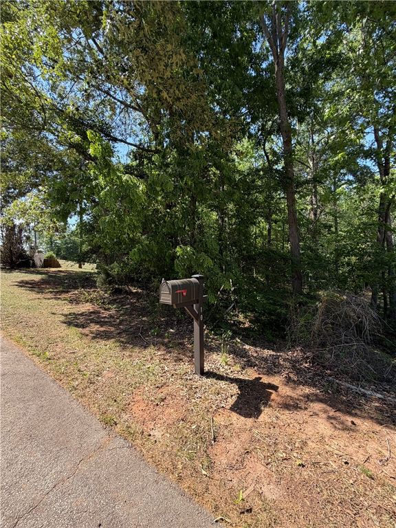 101 Bunker Lane, Westminster, SC 29693