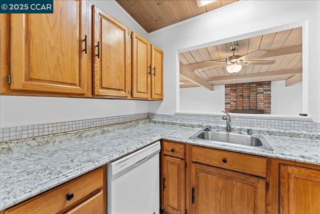 1655 Marlesta Rd, Pinole, CA 94564