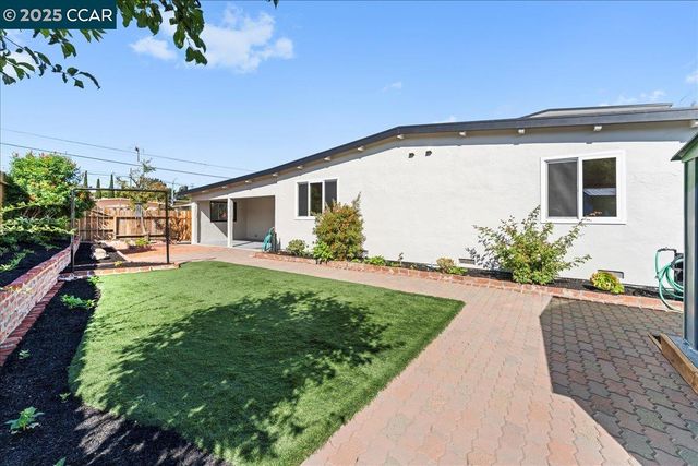 1655 Marlesta Rd, Pinole, CA 94564