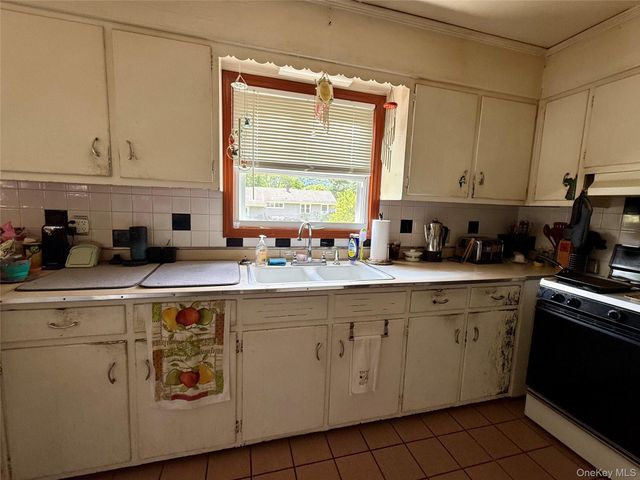 858 Route 52, Fishkill, NY 12524